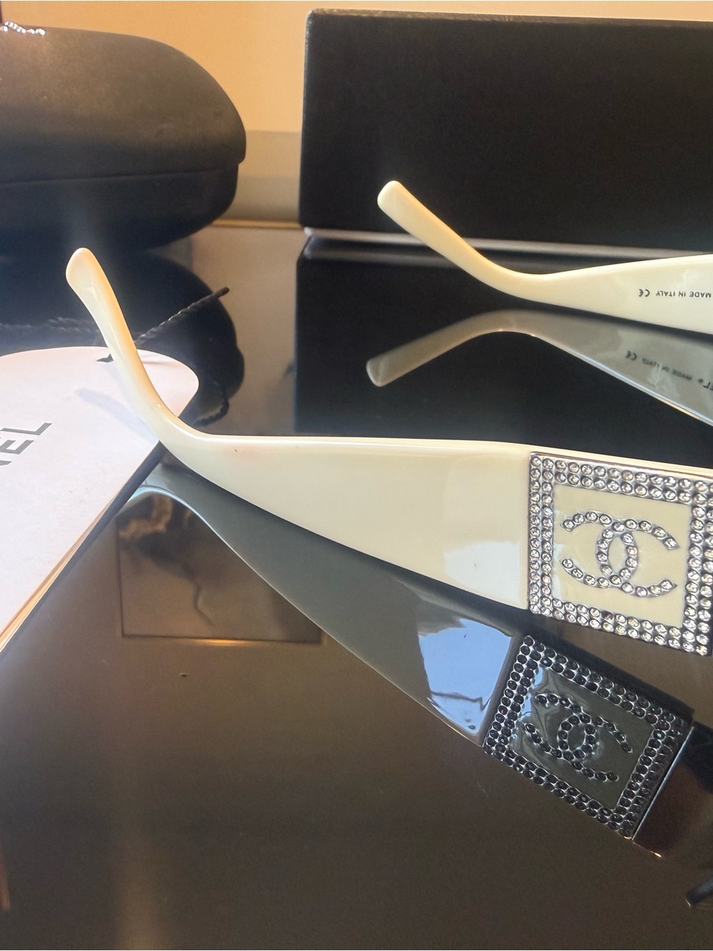CHANEL Cream and Black Crystal CC Plaque Sunglasses 100% Authentic - Picture 2 of 6